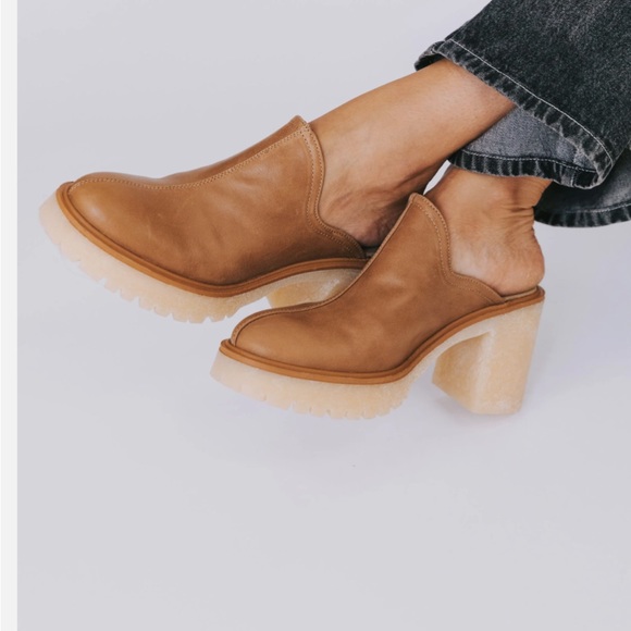 Free people James mule BRAND NEW size 7 / 37 - Picture 3 of 3